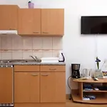 Mit Balkon Fuer Zwei Personen By Interhome * 스플리트